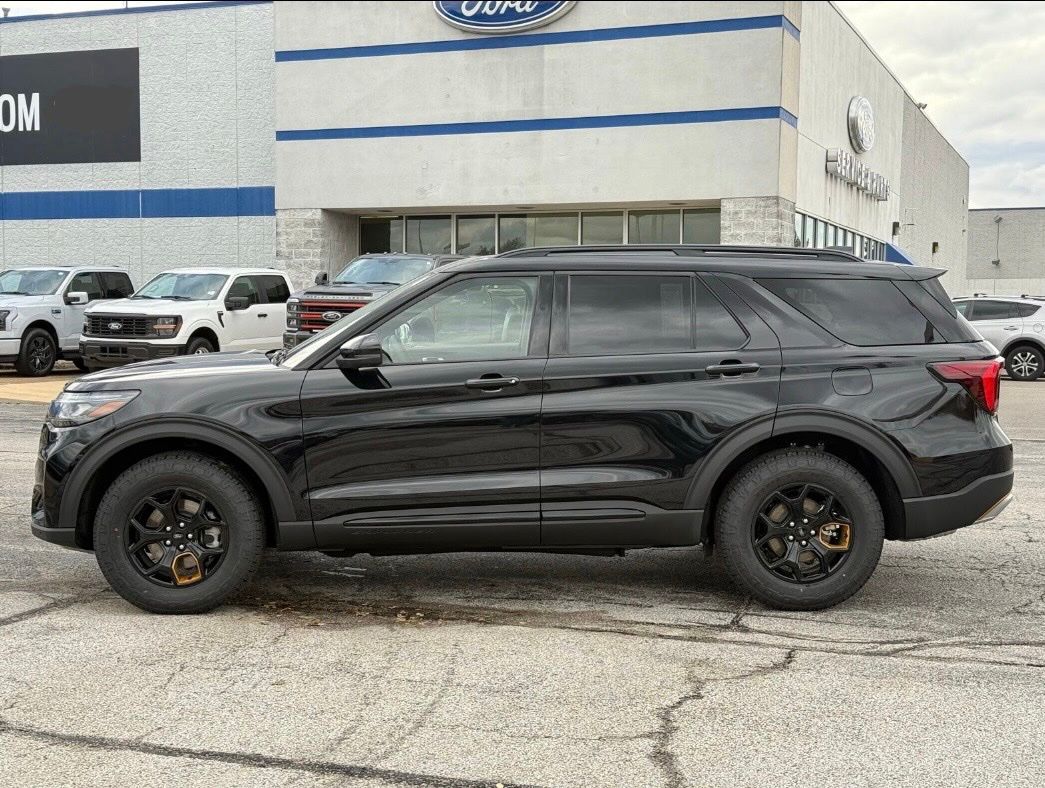 View vehicle photo 2
