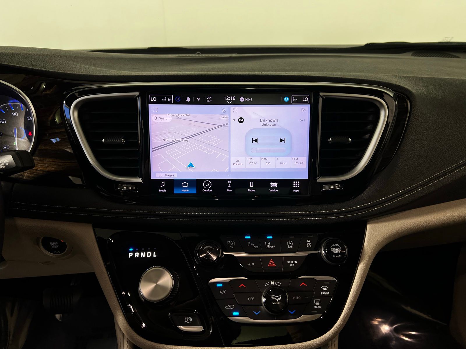 2022 Chrysler Pacifica Limited 19