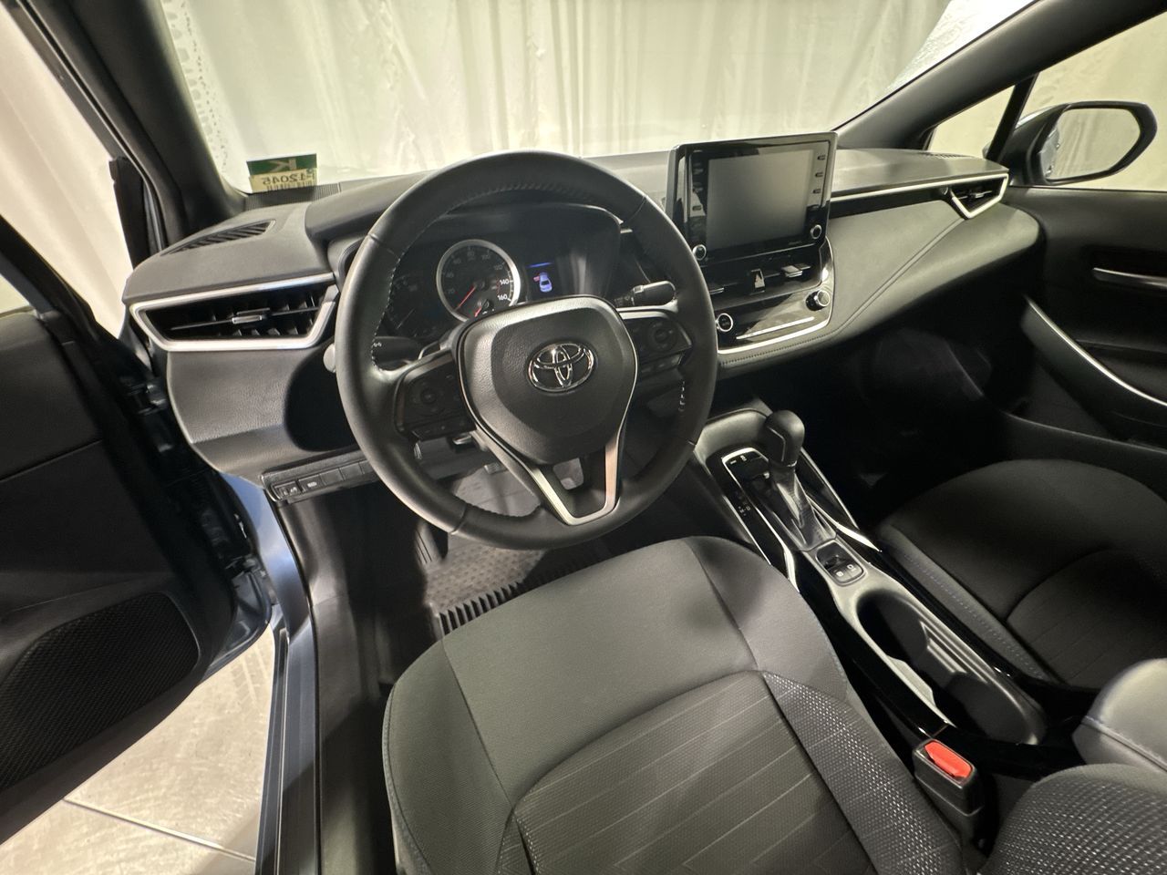 2022 Toyota Corolla SE photo 13