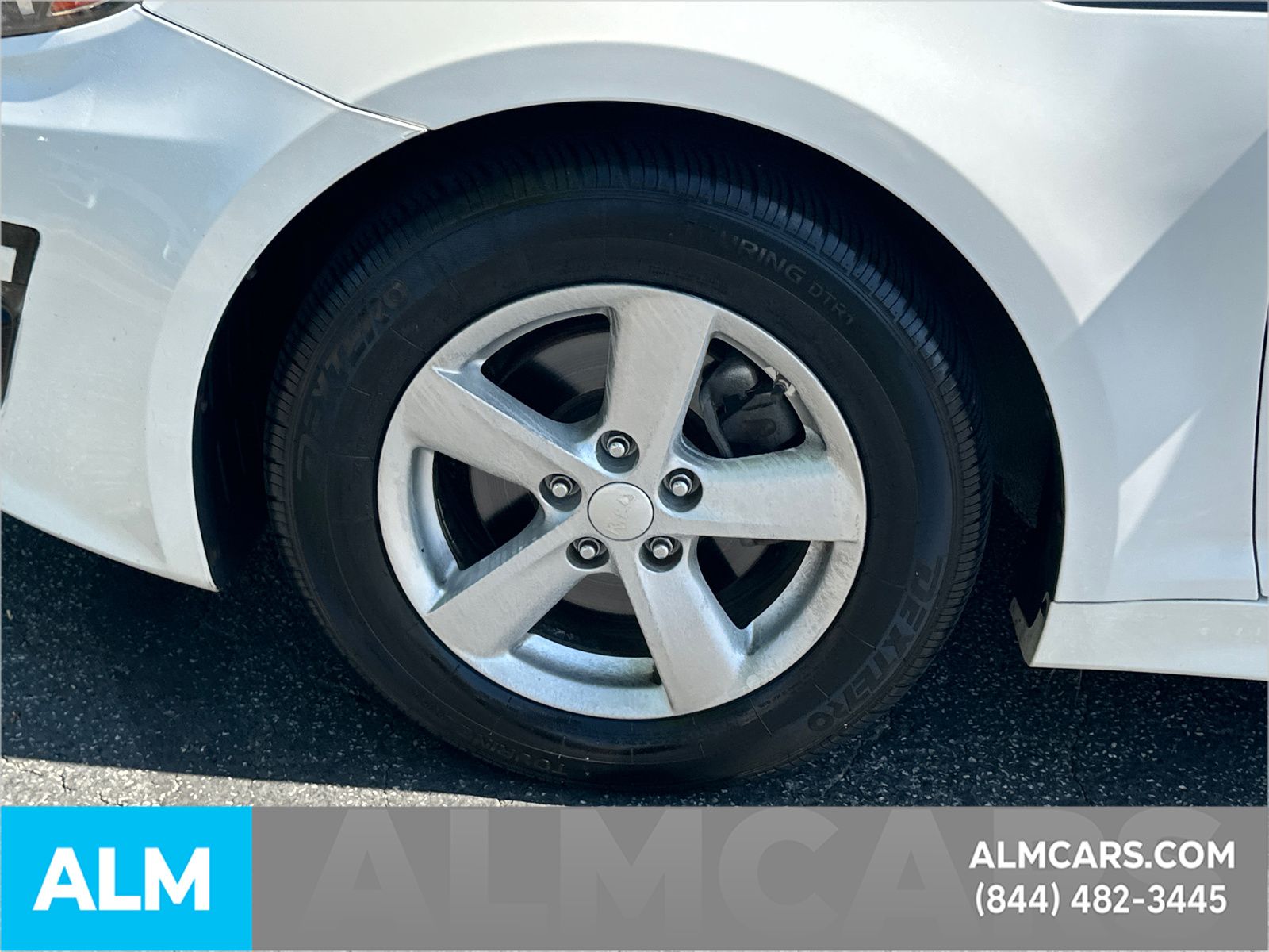 Used 2015 White Kia LX image 29