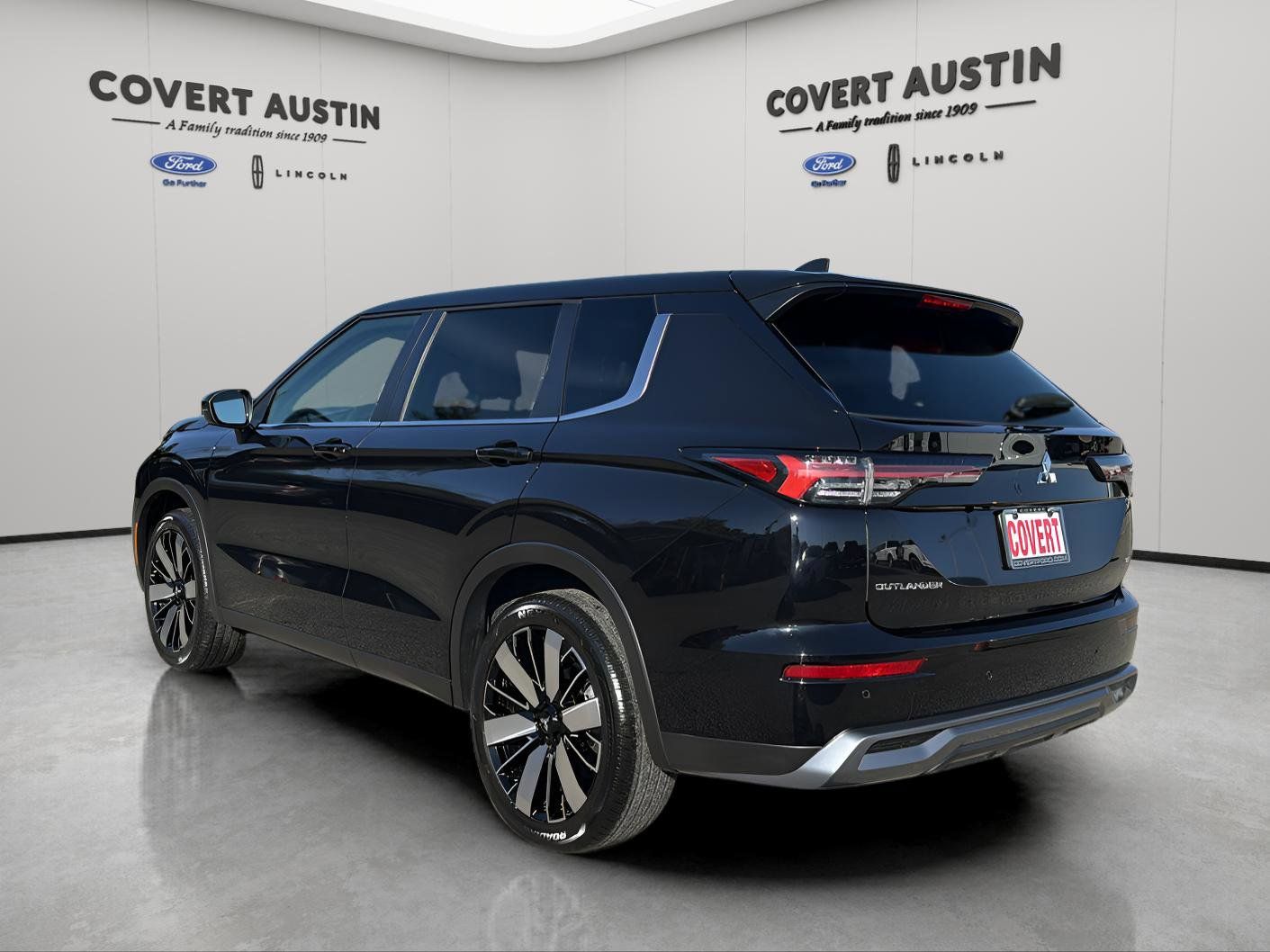 Used Car 2025 Mitsubishi Outlander  Se For Sale Under $30,000 In Austin, Texas