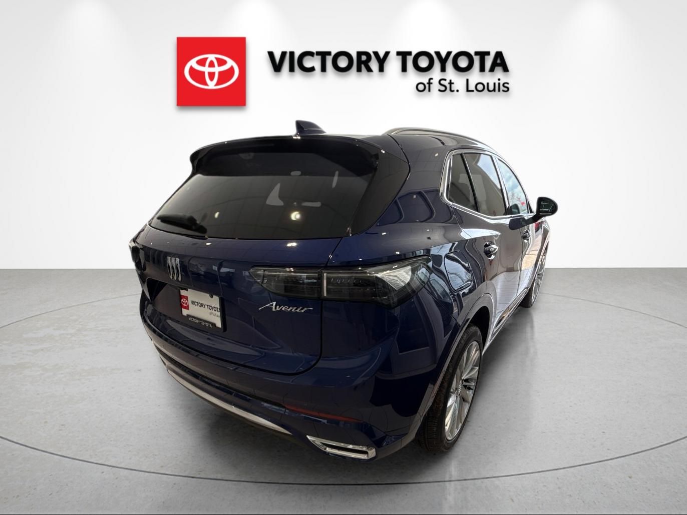 View vehicle photo 3