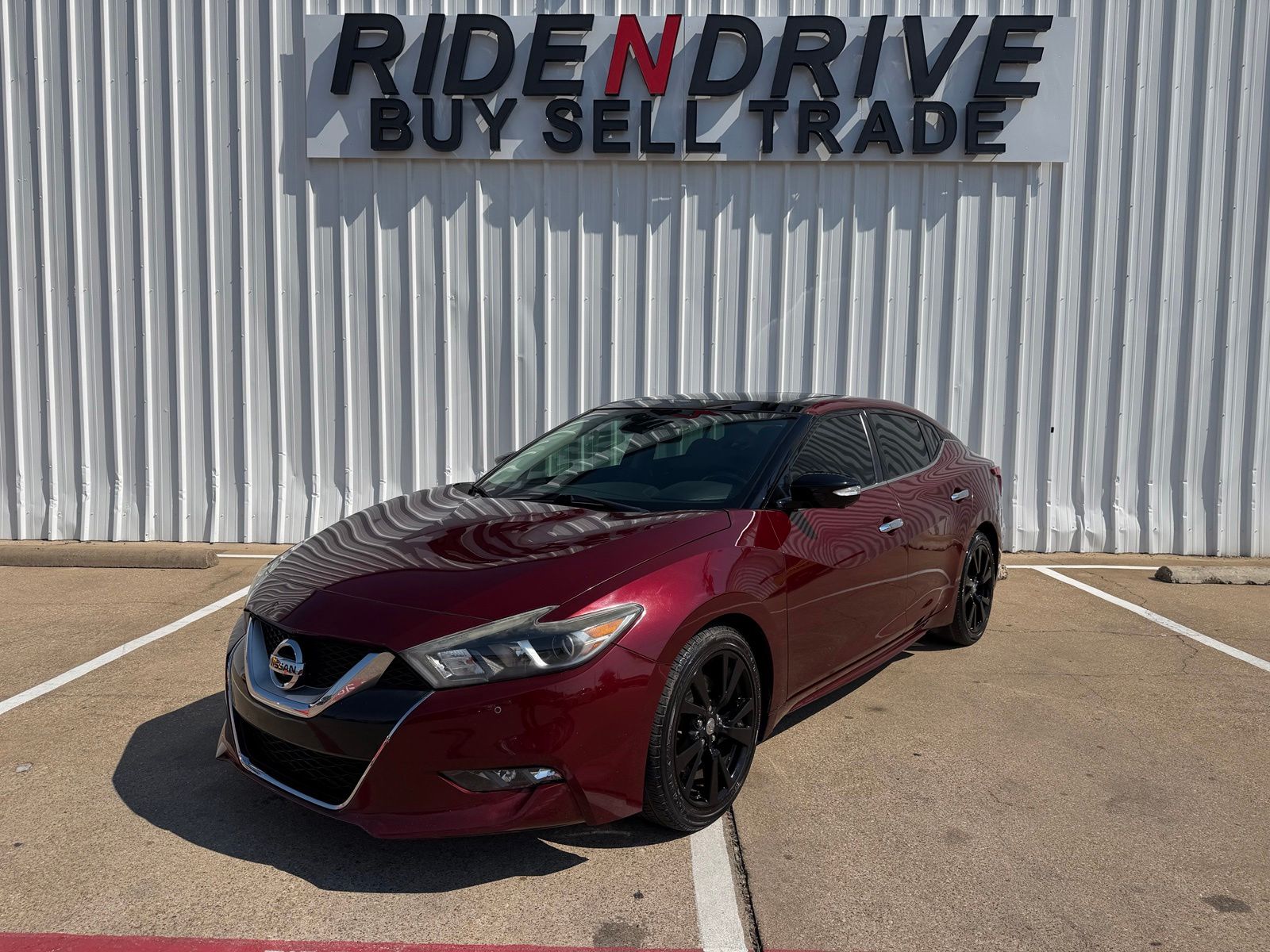 Coulis Red 2017 Nissan Maxima Sedan Front-Wheel Drive Continuously Variable Transmission
