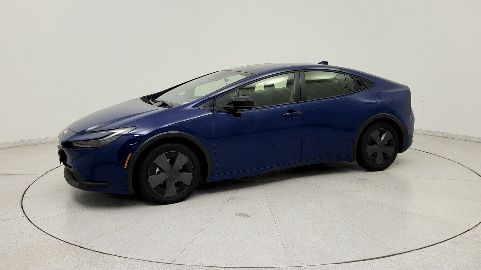 Used 2025 Blue Toyota LE image 3