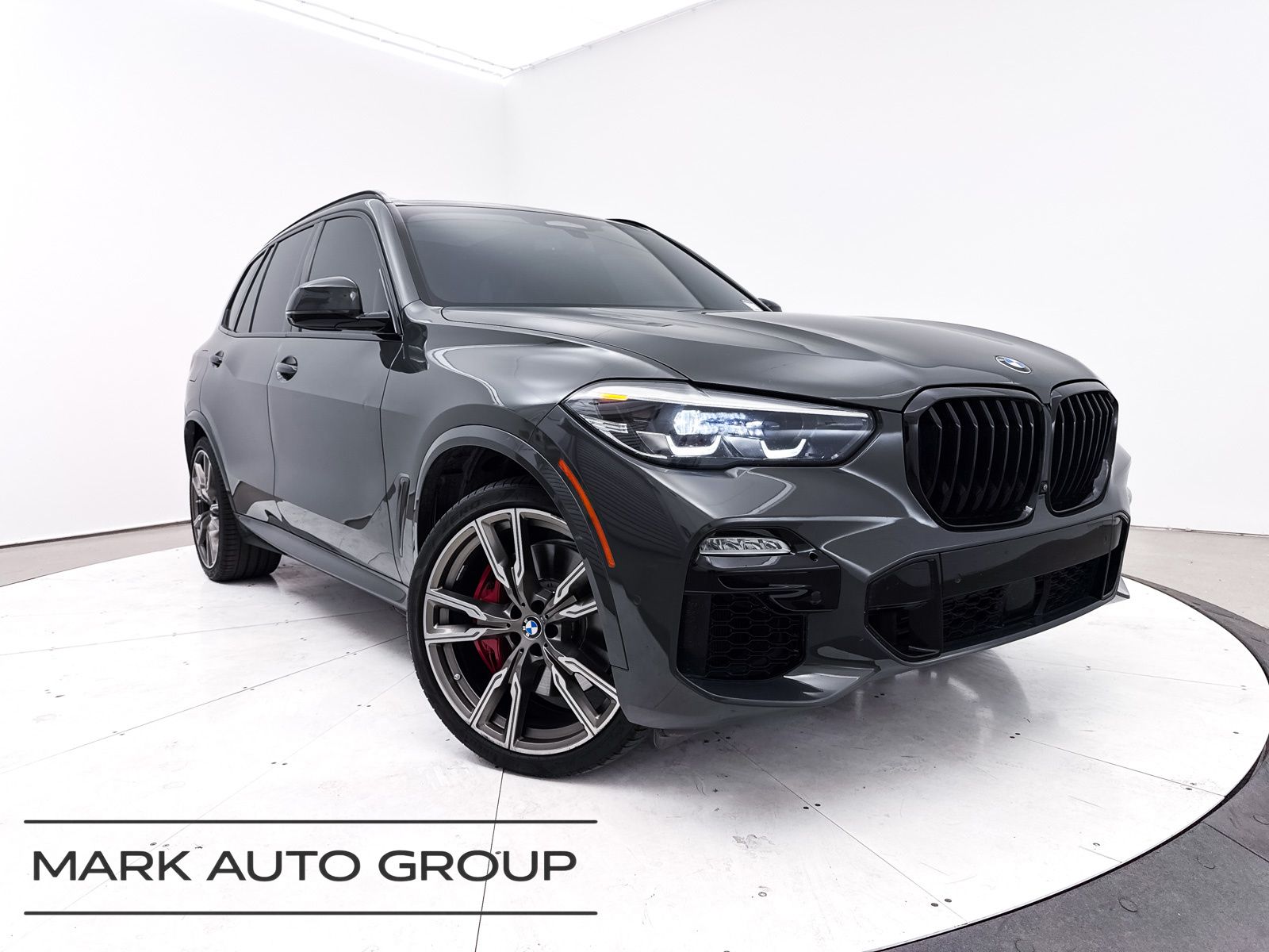 2021 BMW X5 M50i