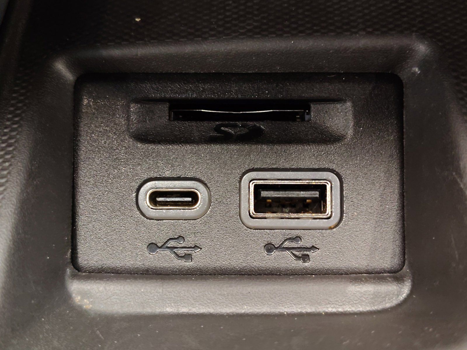 Used Car 2023 Buick Enclave  Essence For Sale Under $25,000 In San Antonio, Texas