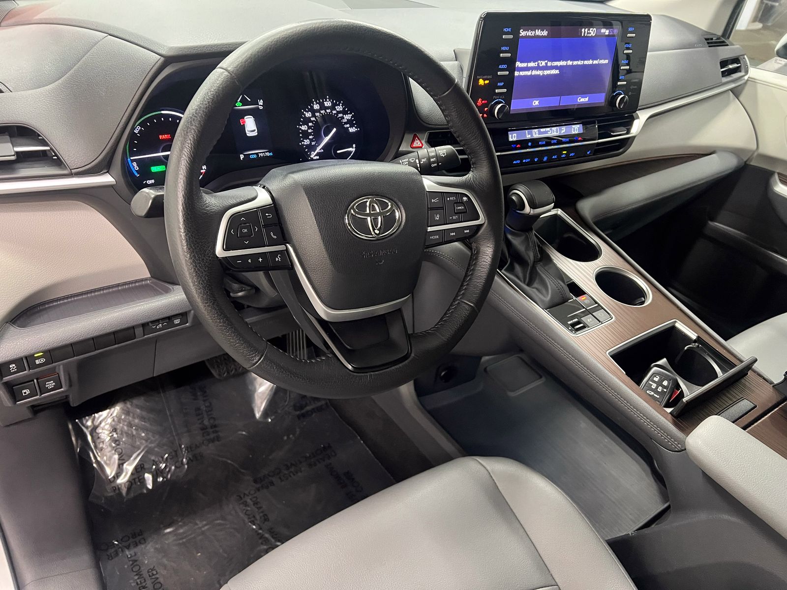 used 2023 Toyota Sienna car, priced at $37,988