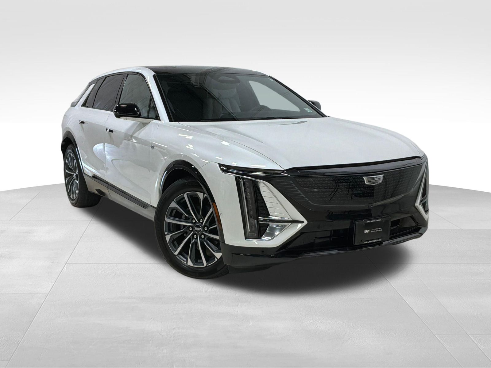 Crystal White Tricoat 2024 Cadillac LYRIQ SUV / Crossover All-Wheel Drive 1-Speed Automatic
