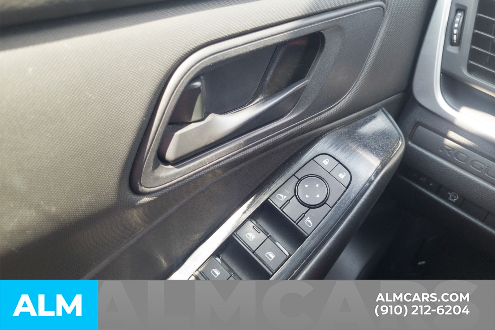 Used 2024 Glacier White Nissan S image 15