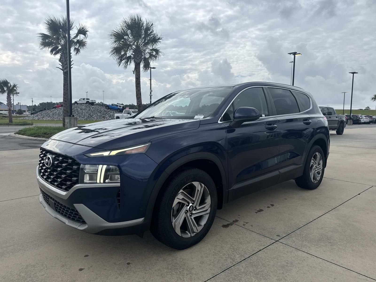 View vehicle photo 3