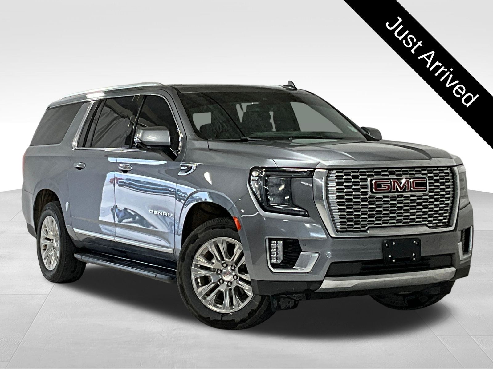 Gray (Satin Steel Metallic) 2021 GMC Yukon XL SUV / Crossover Four-Wheel Drive
