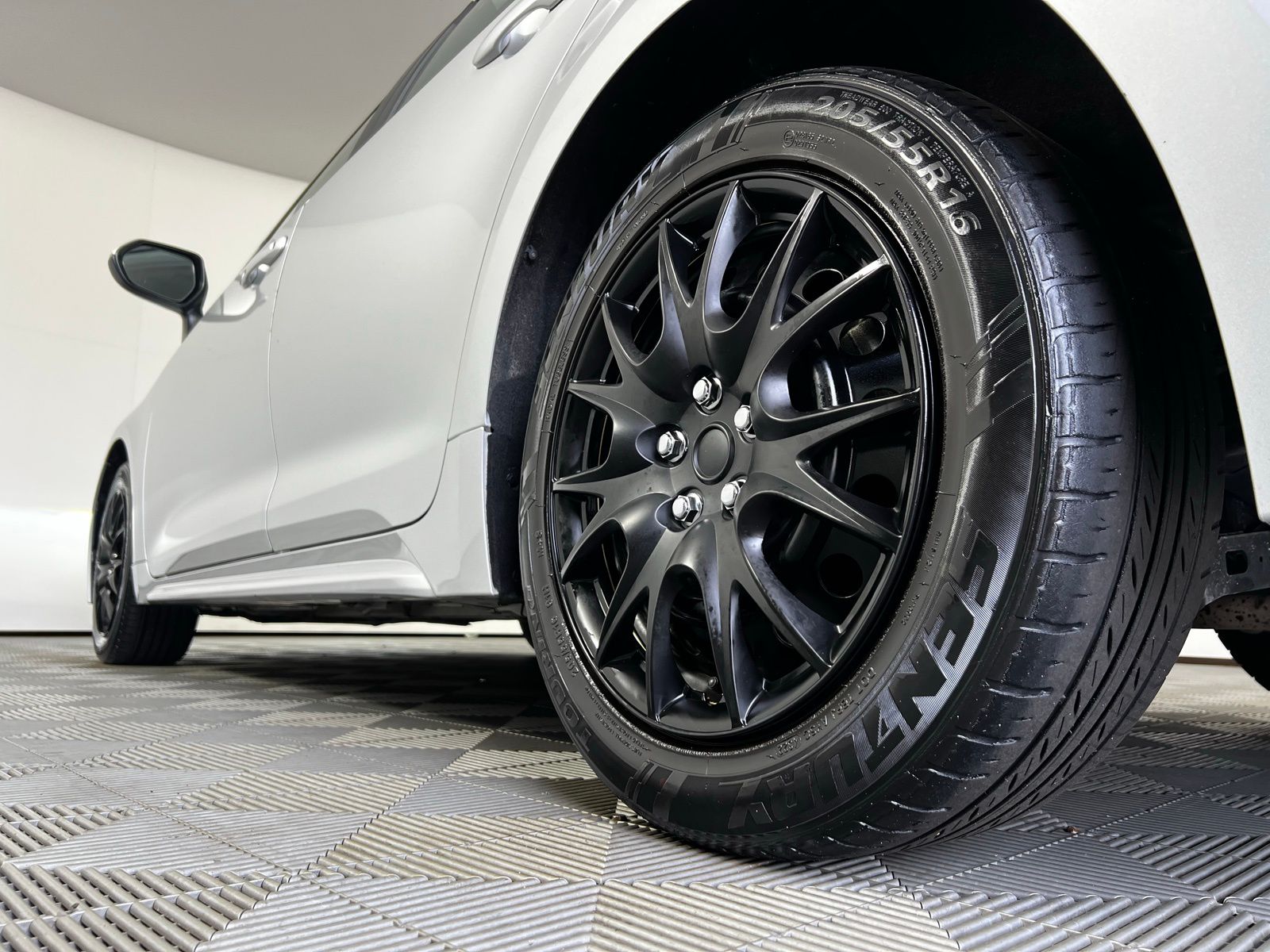 Thumbnail: 2020 Toyota Corolla - 23