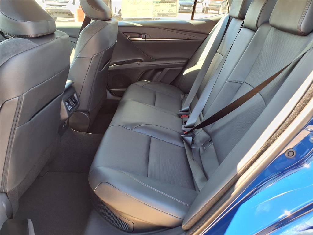 2026 Toyota Camry XLE - 11