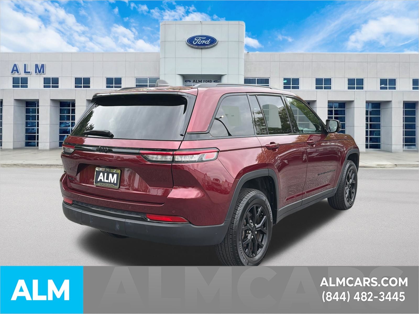 Certified Used 2025 Velvet Red Pearlcoat Jeep Altitude image 5