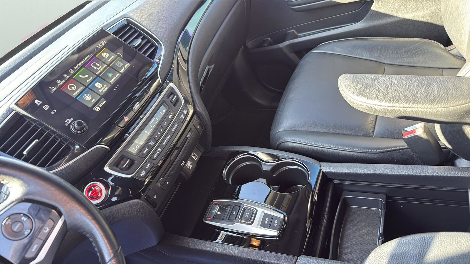 Used Car 2019 Honda Pilot  Touring For Sale Under $25,000 In Austin, Texas