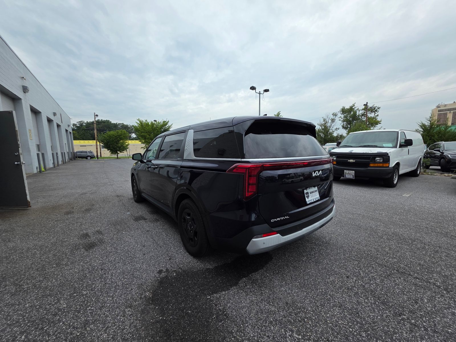 Used 2025 Blue Kia LXS image 5