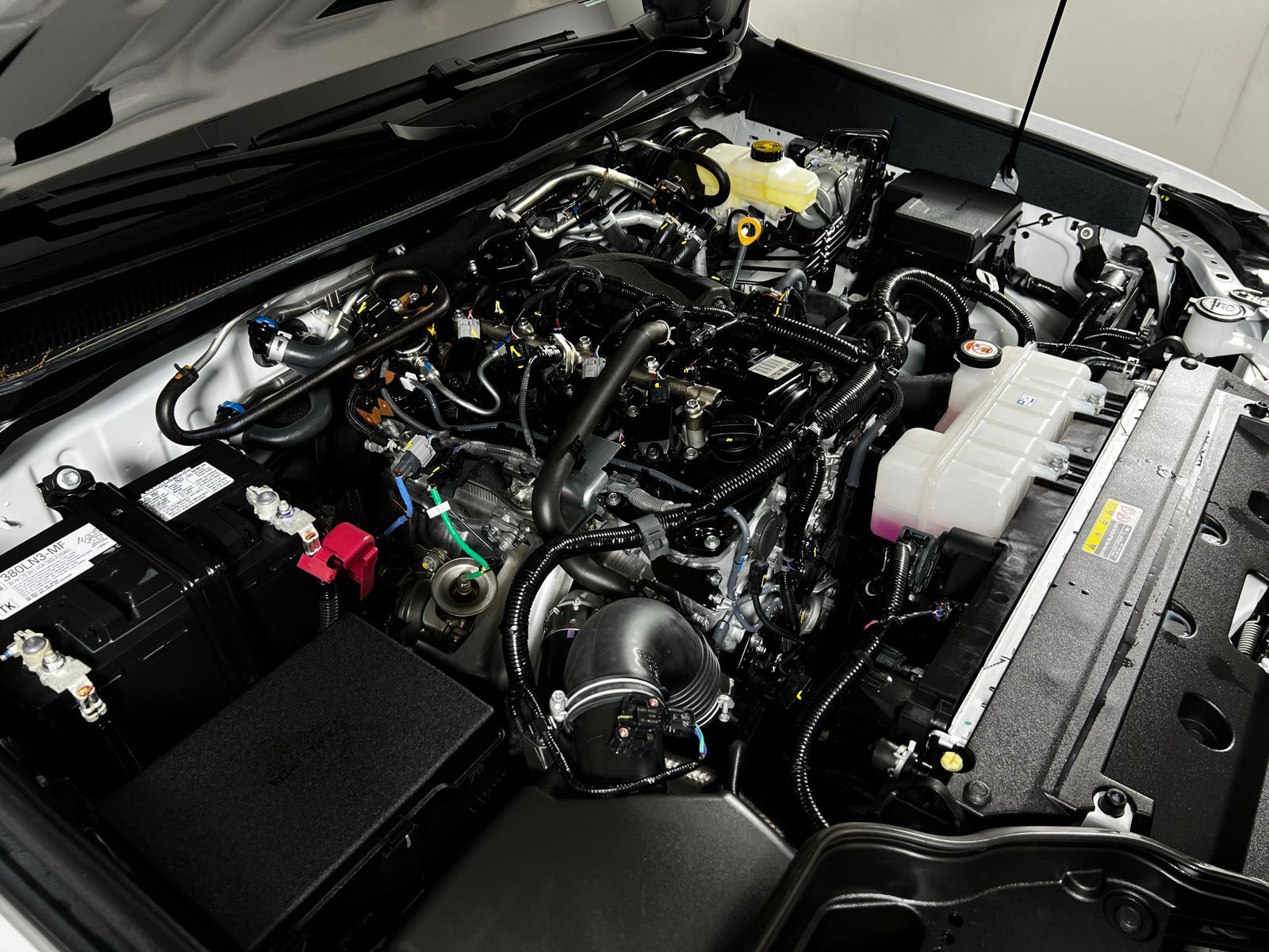 2024 Toyota Tacoma SR 10