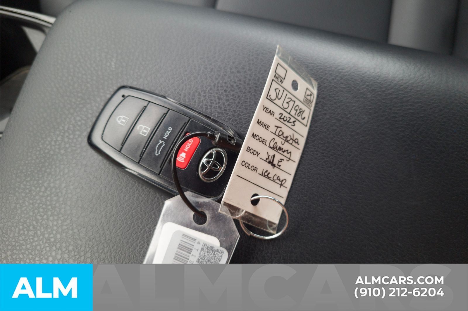 Used 2025 Ice Toyota SE image 16