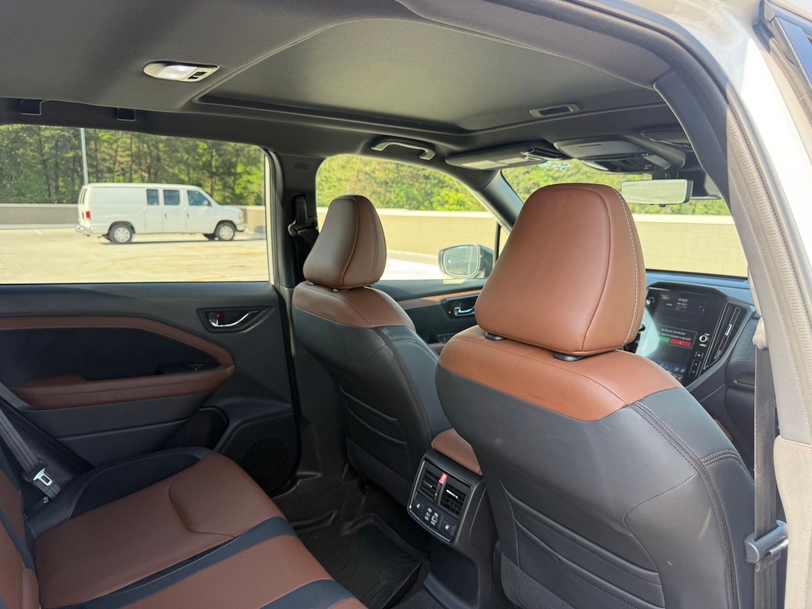 Used 2025 White Subaru Touring image 31