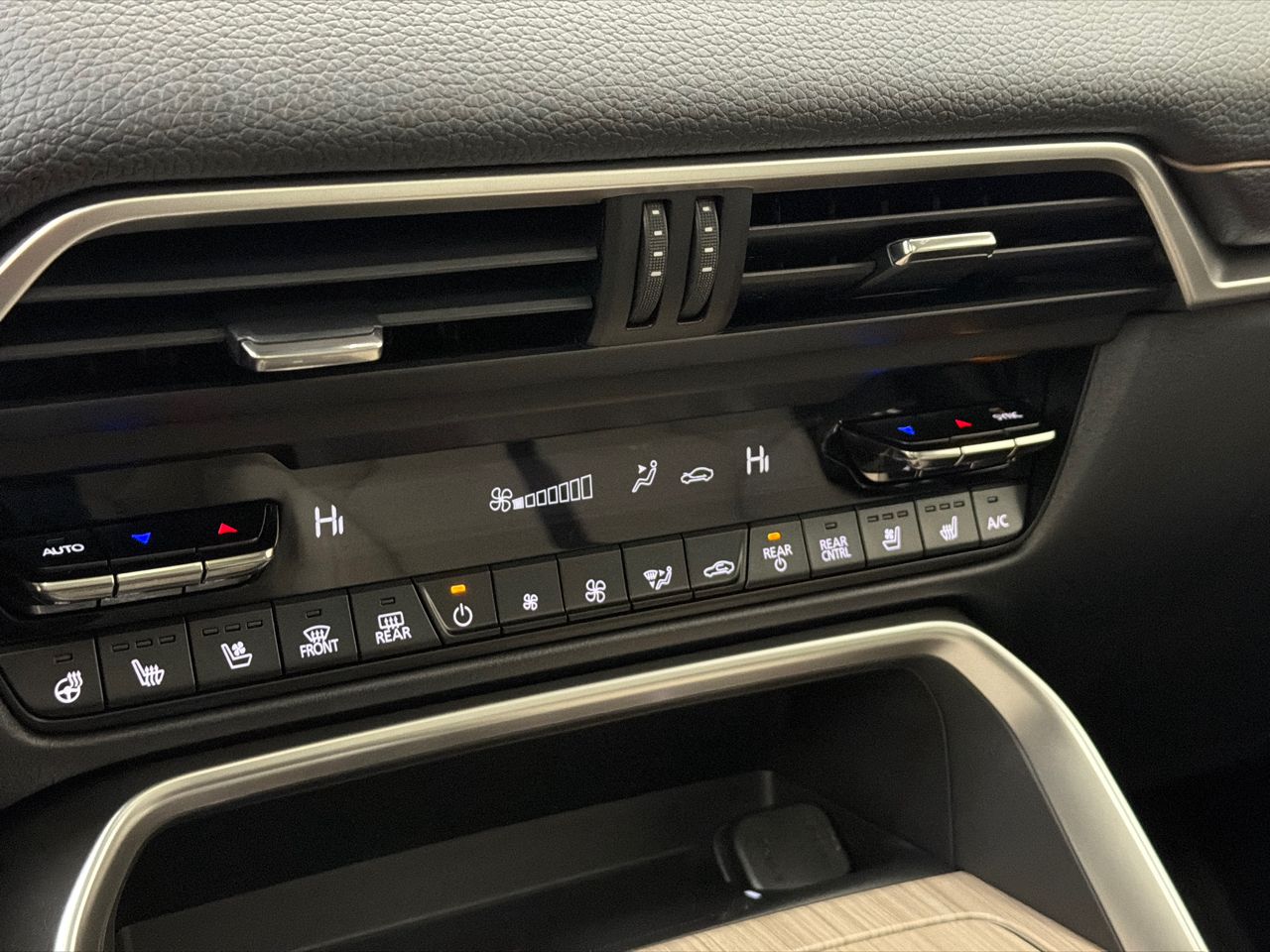 2026 Mazda CX-90 Premium Sport Package - Photo 31