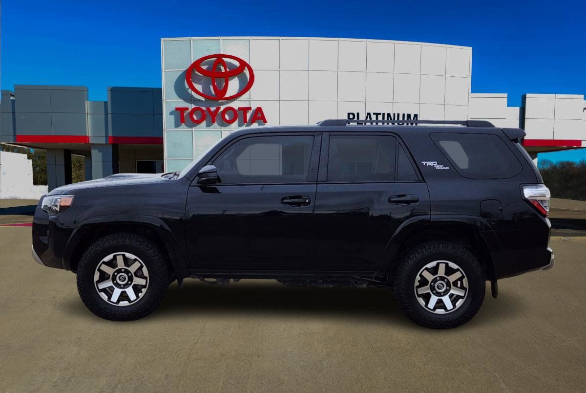 2022 Toyota 4Runner TRD Off-Road 5