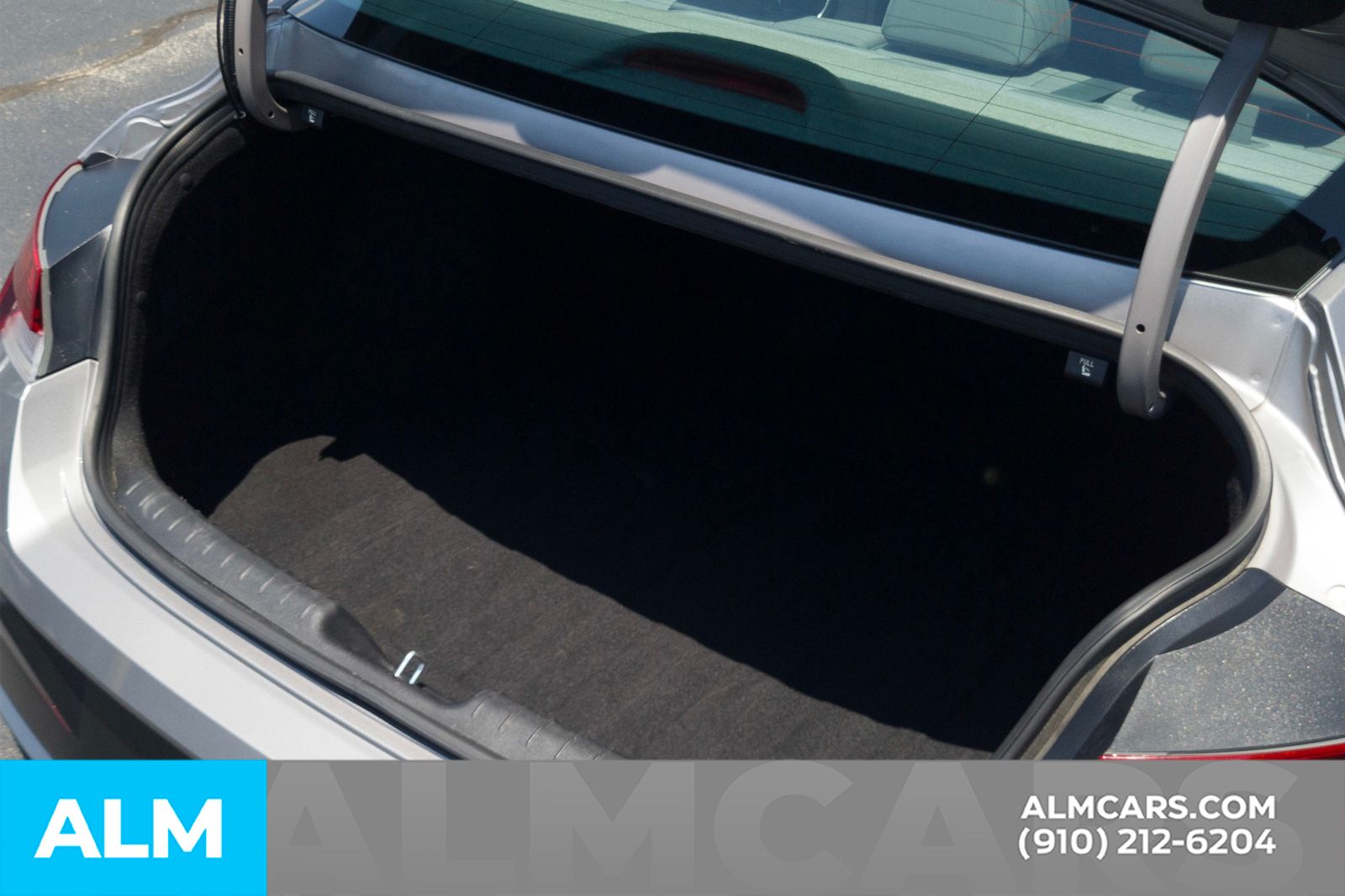 Used 2025 Fluid Metal Hyundai SEL Convenience image 9