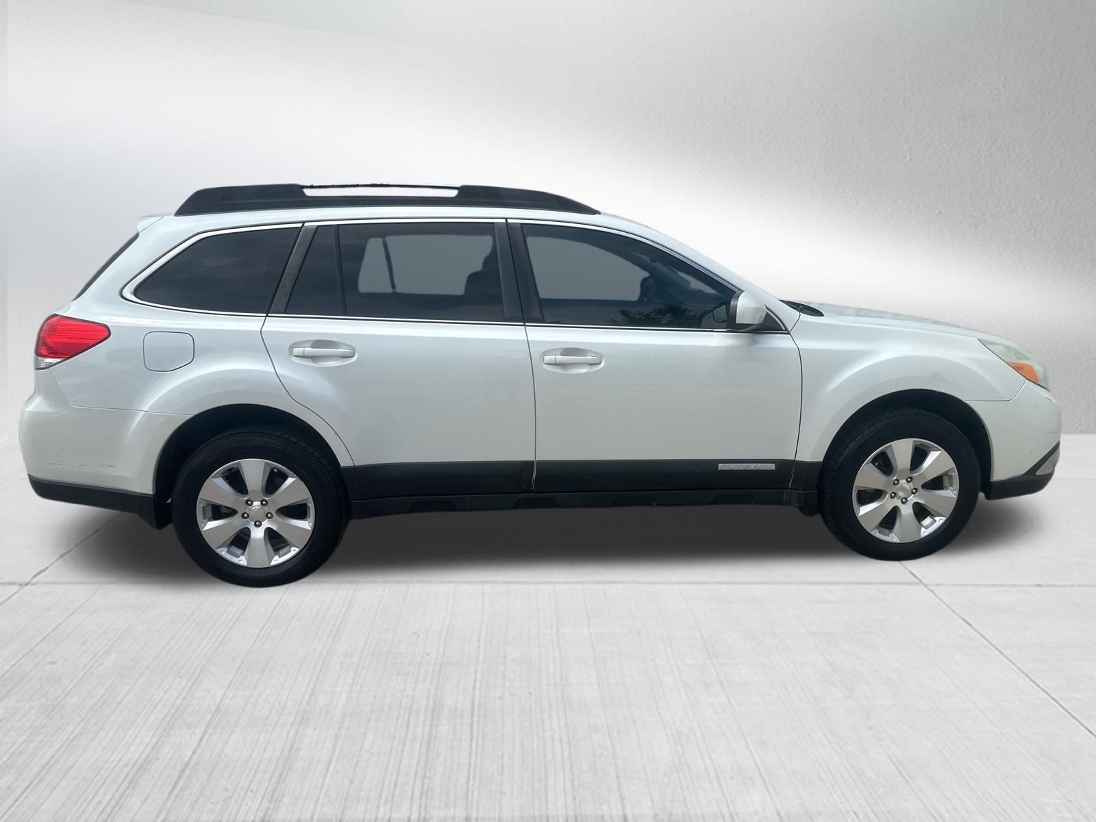 Used Car 2010 Subaru Outback  3.6r For Sale Under $10,000 In Austin, Texas