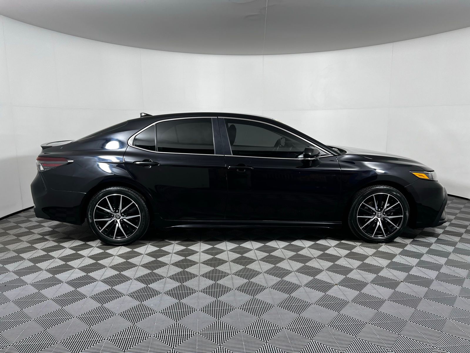 Thumbnail: 2024 Toyota Camry - 4