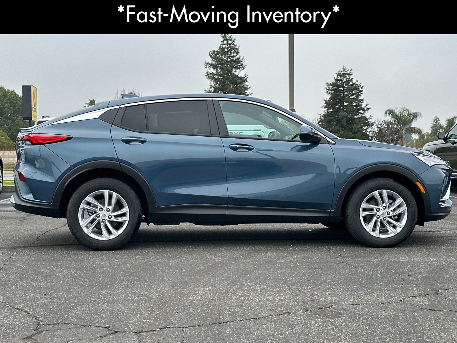 View vehicle photo 3