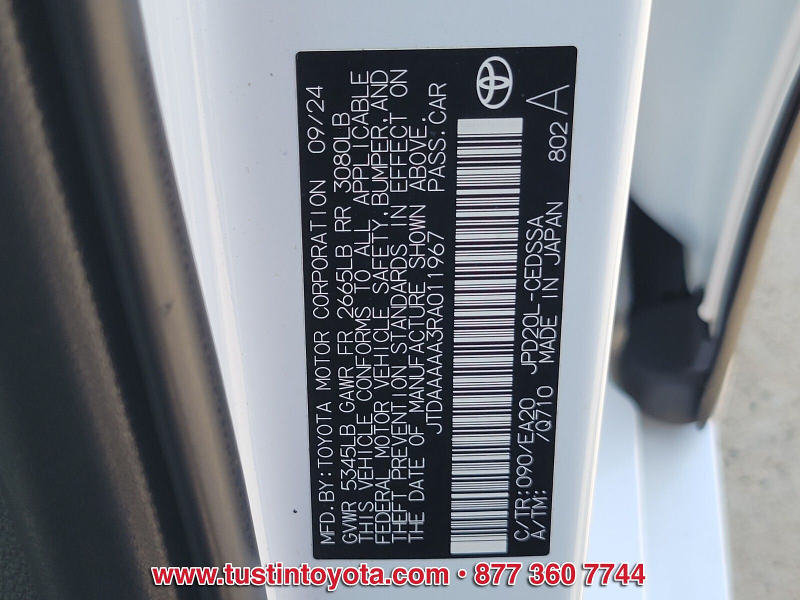 Used 2024 White Toyota XLE image 16