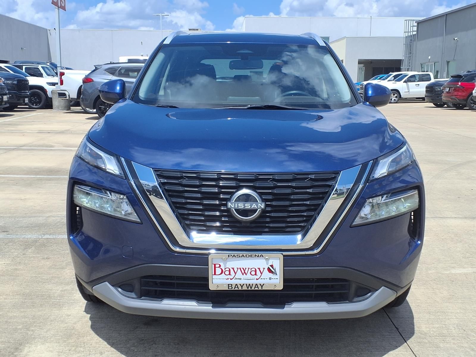 2023 Nissan Rogue SV - 1