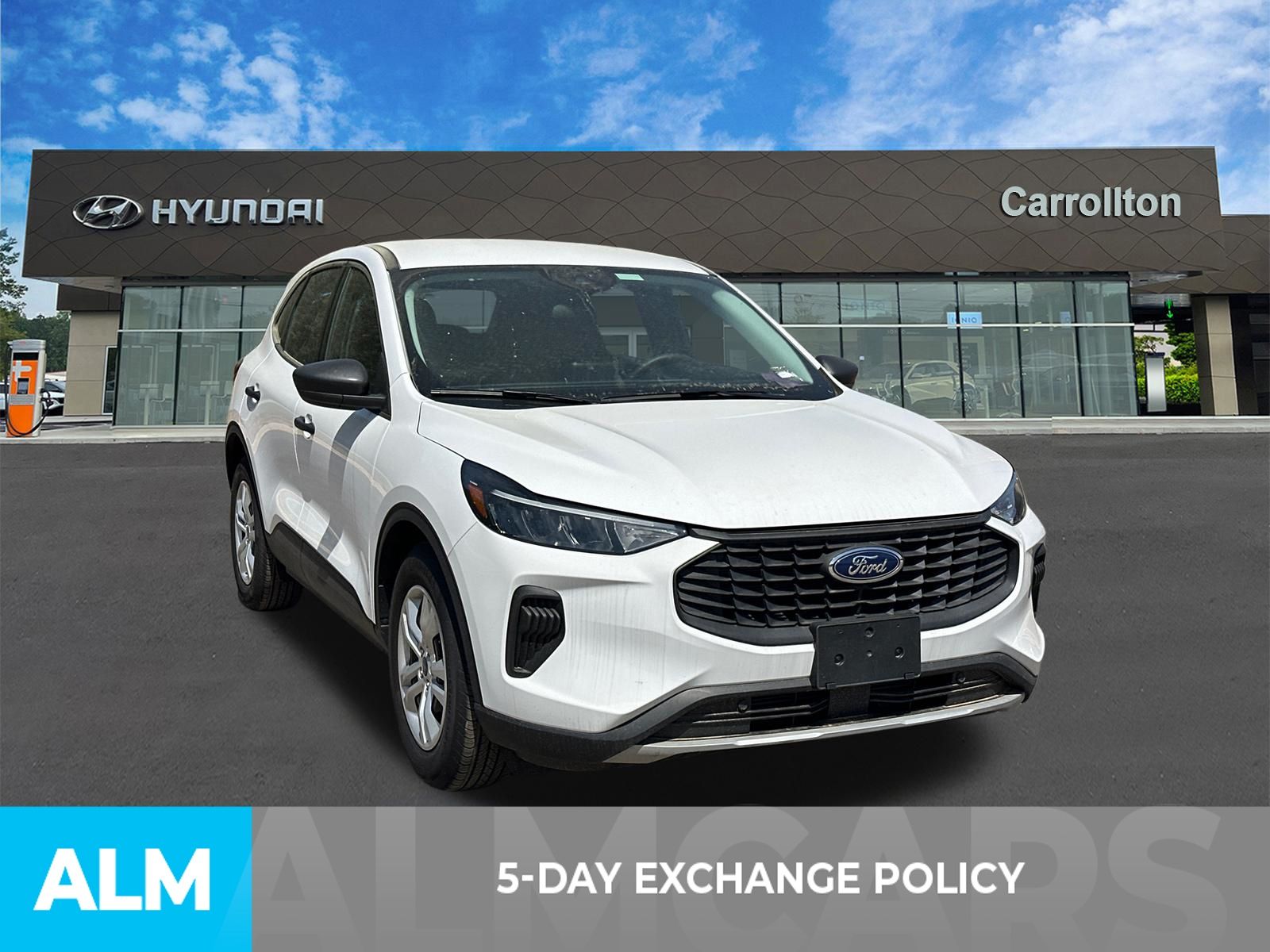 Used 2023 Oxford White Ford Base image 3
