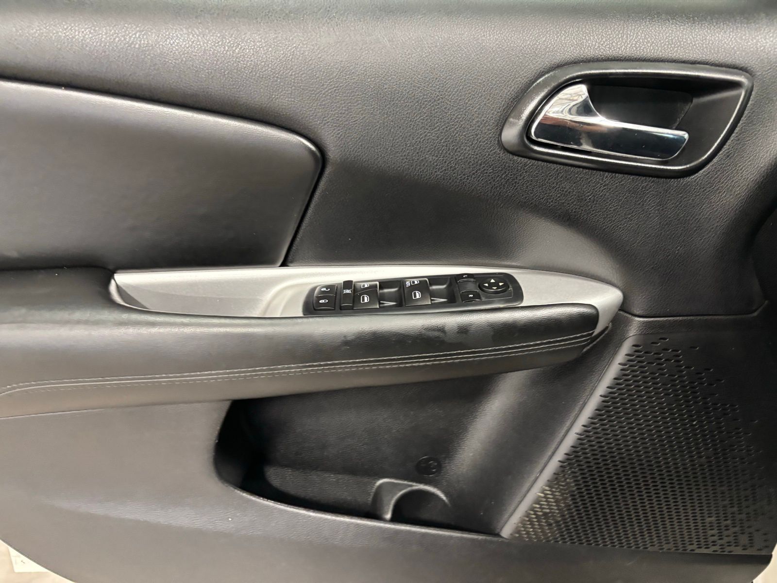 Used Car 2016 Dodge Journey  Crossroad For Sale Under $12,000 In Austin, Texas