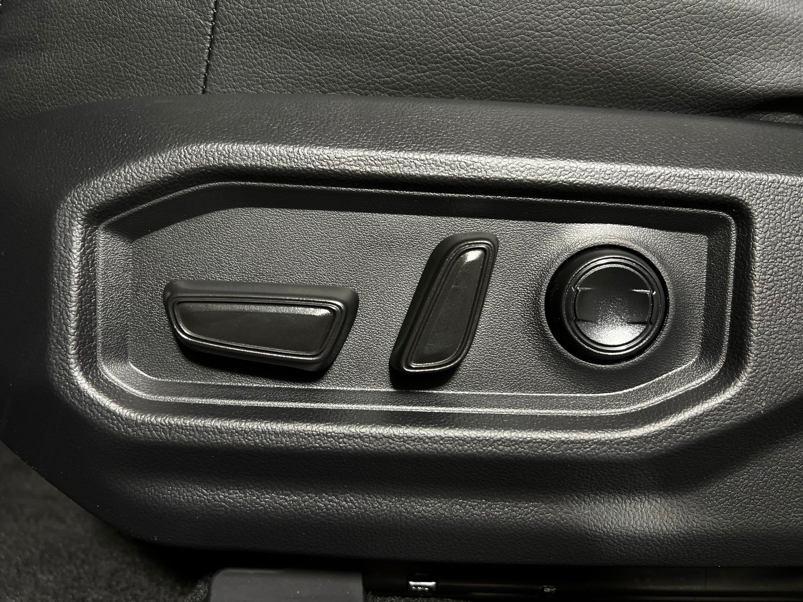 Thumbnail: 2026 Toyota Tundra - 10