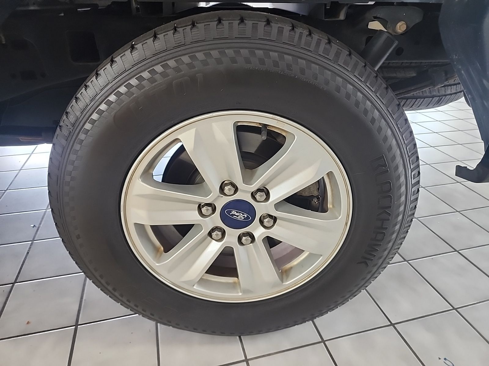 Used 2016 Blue Jeans Metallic Ford XLT image 24