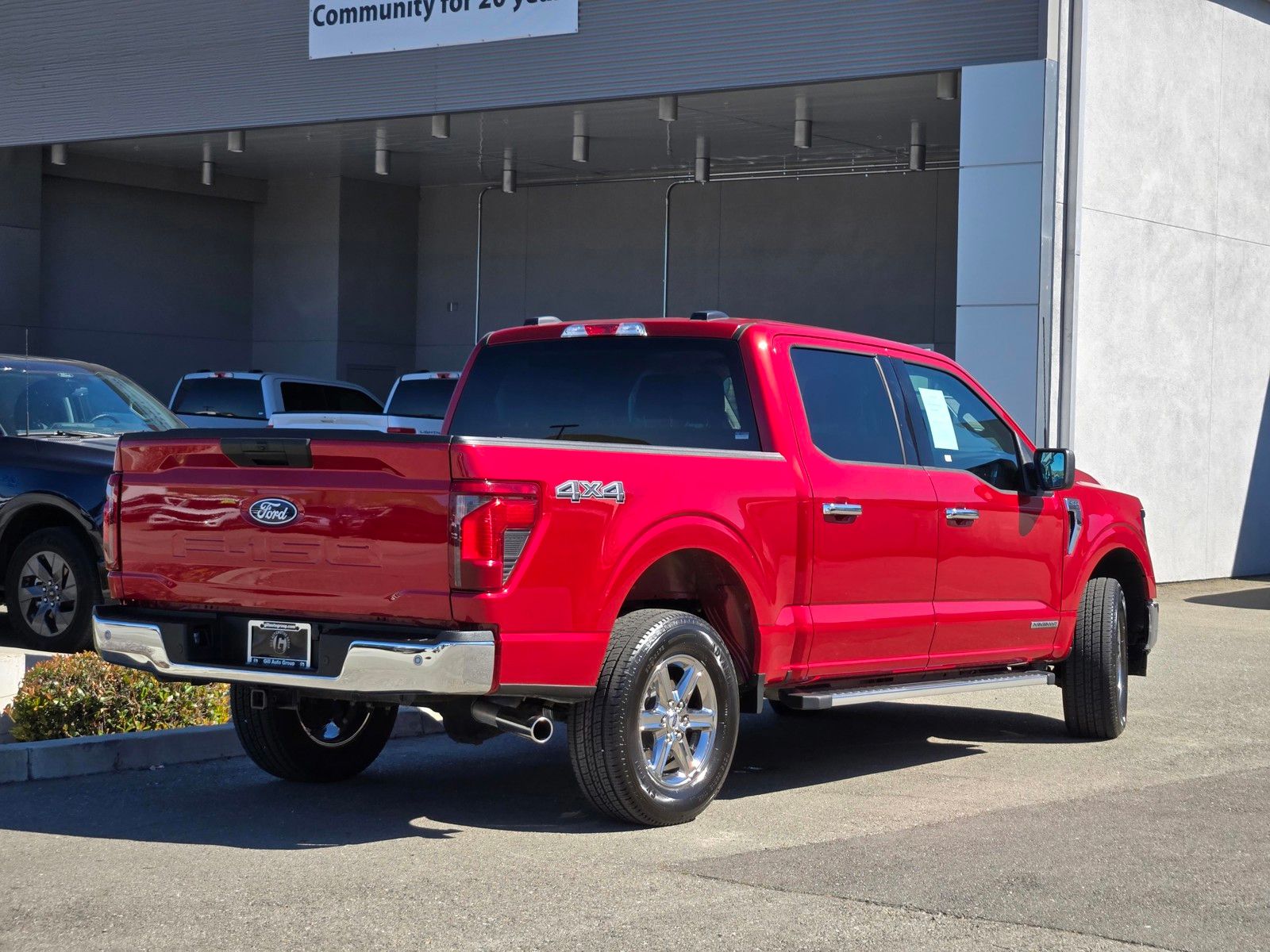 Used 2025 Red Ford XLT image 4