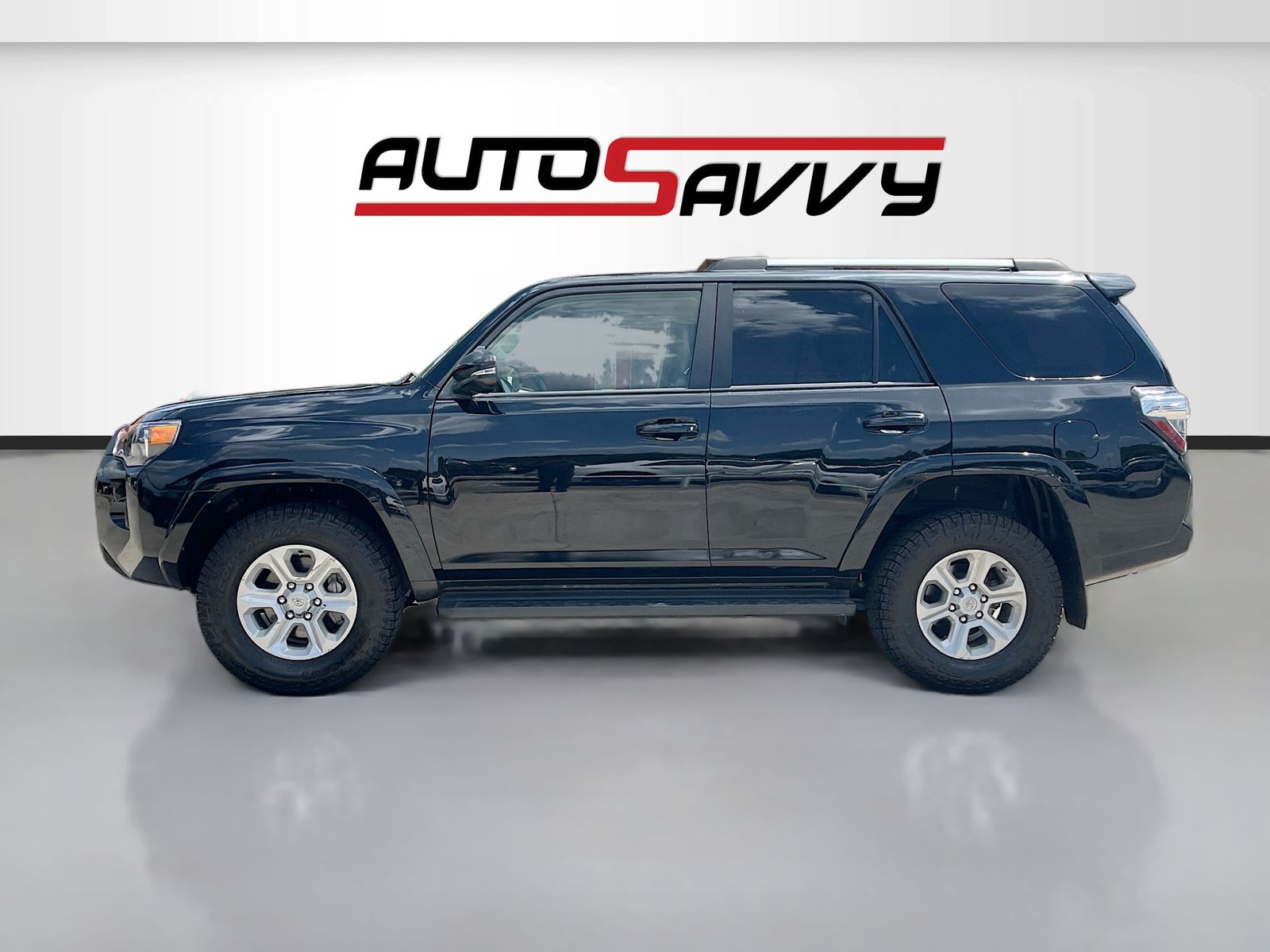 Used 2023 Black Toyota SR5 Premium image 4