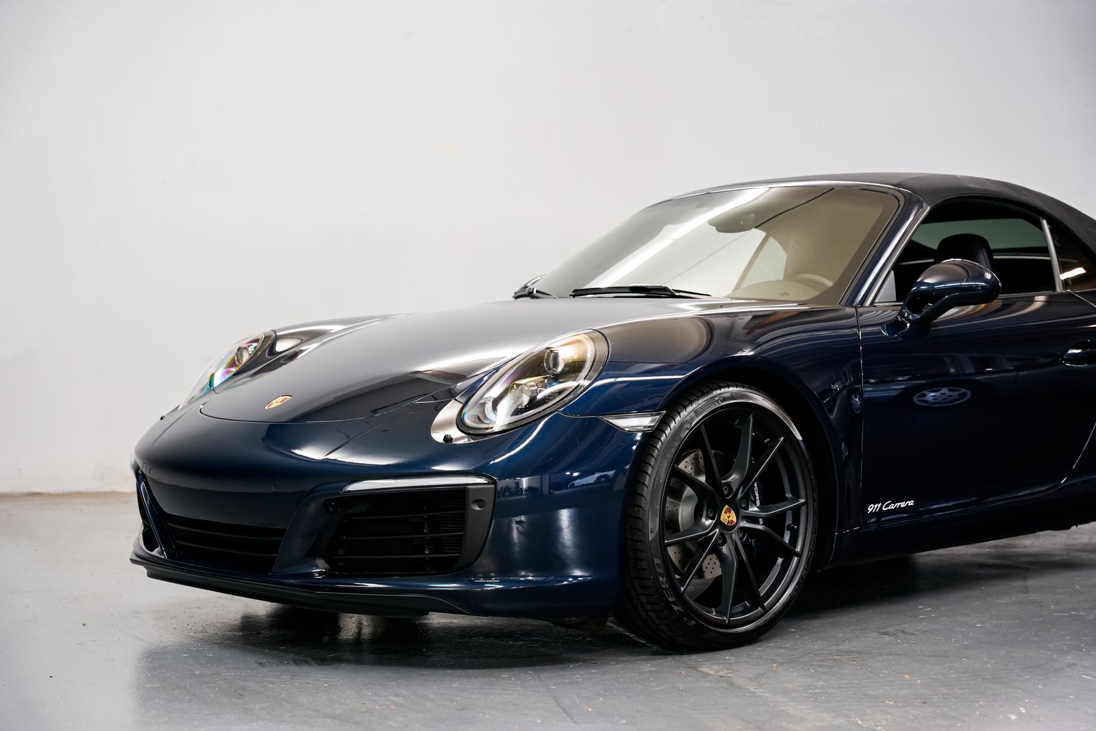 2017 Porsche 911 Carrera — photo 30