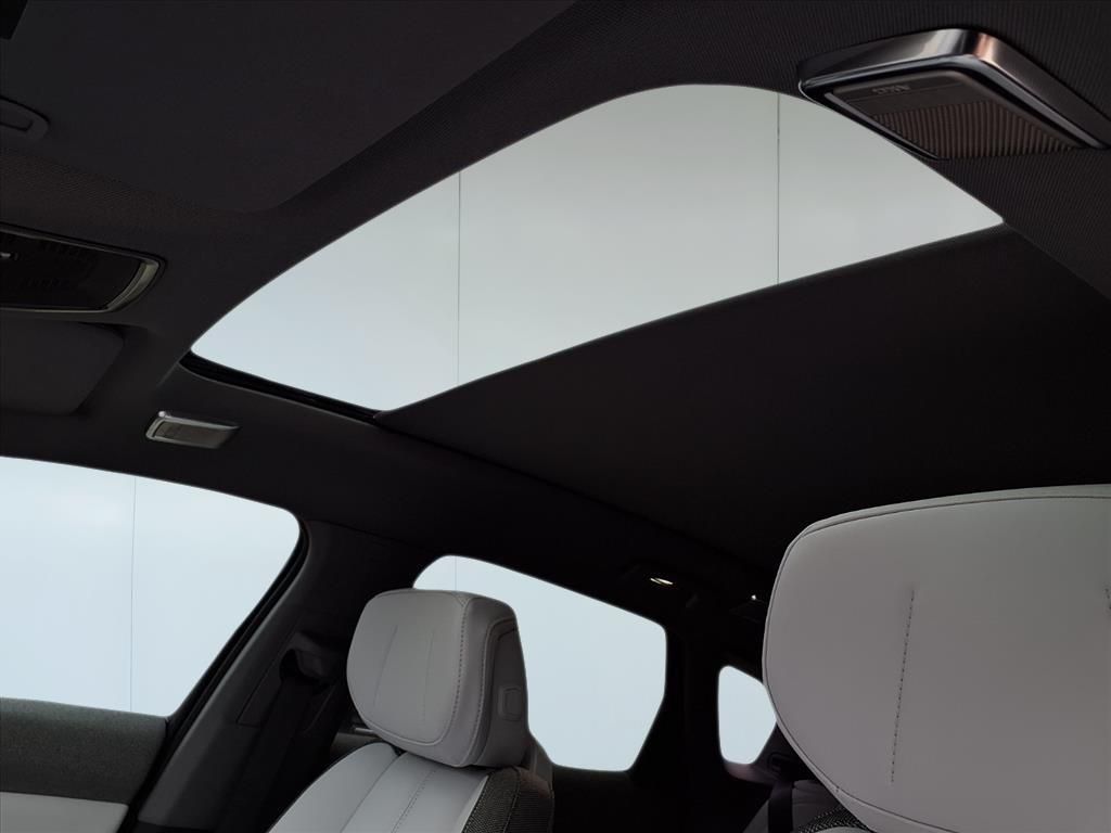 2026 Cadillac OPTIQ Luxury - 10
