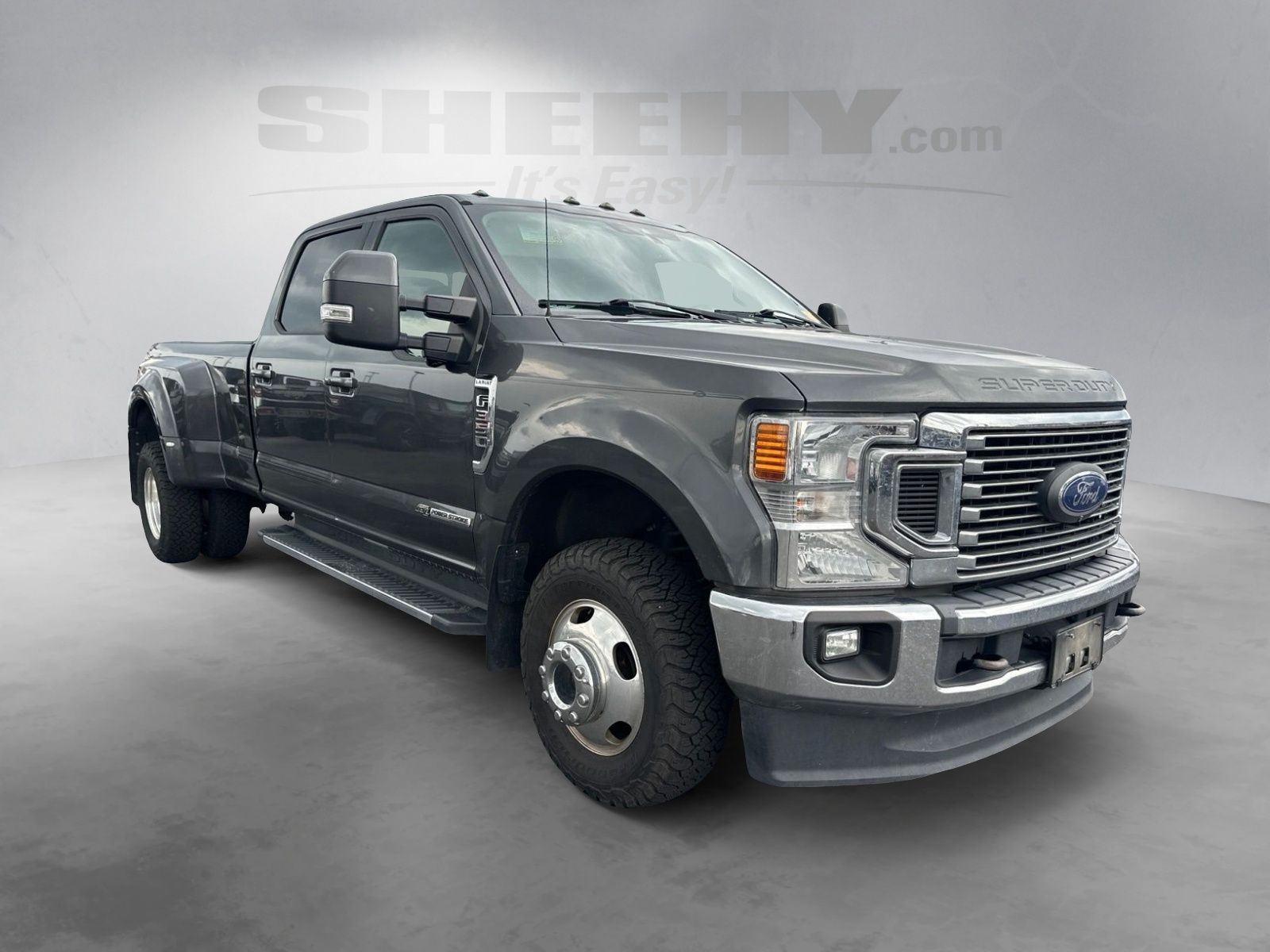 Used 2020 Magnetic Metallic Ford Lariat image 2