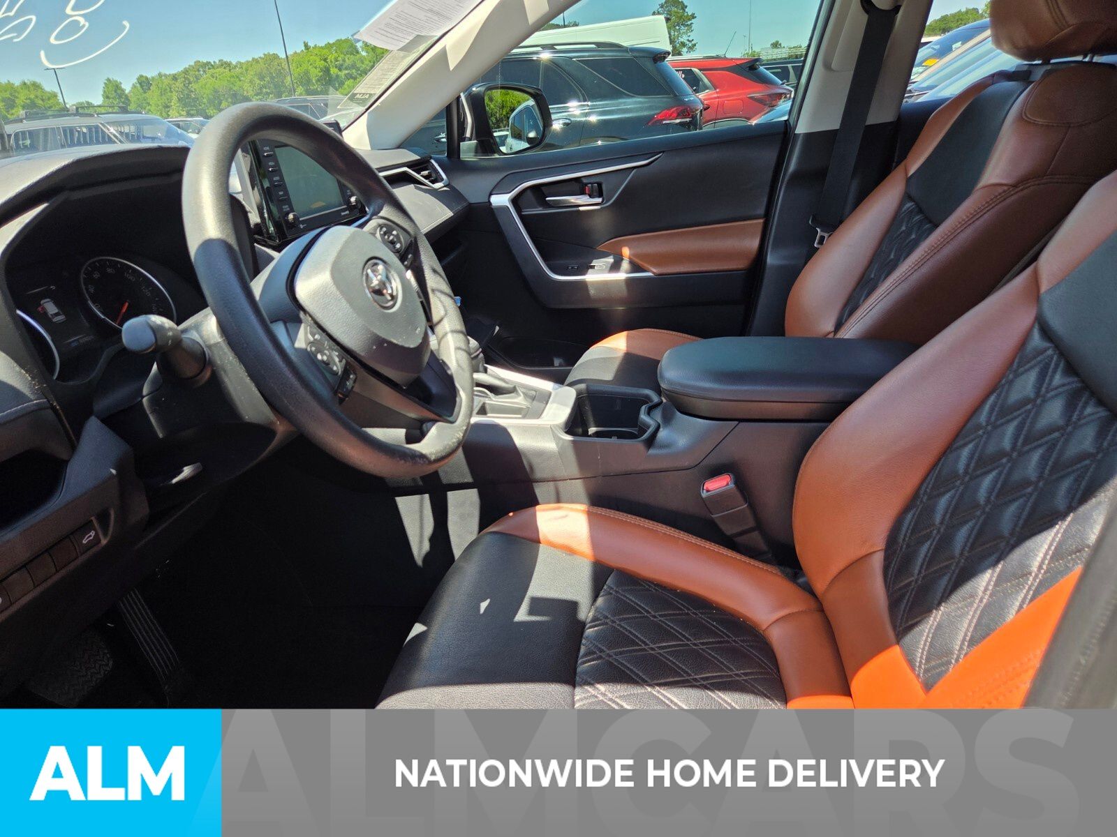 Used 2022  Toyota XLE image 5