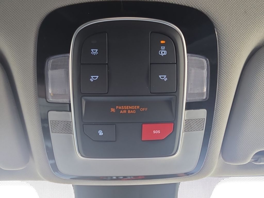 Used 2023 Red Hyundai SEL image 22
