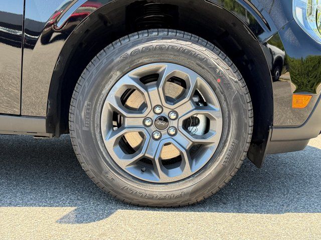 New 2026 Shadow Black Ford XLT image 8