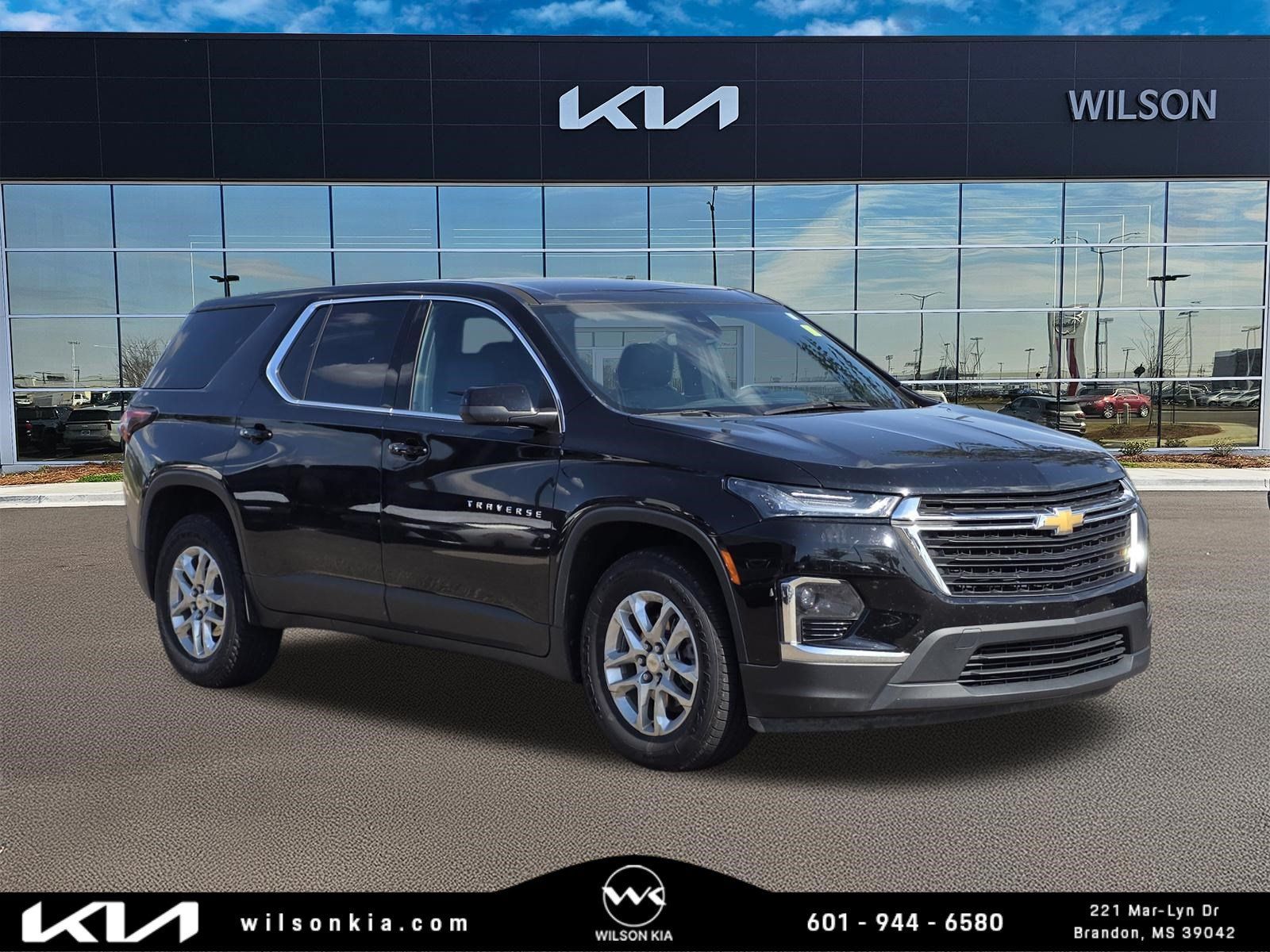 2022 Chevrolet Traverse LS FWD