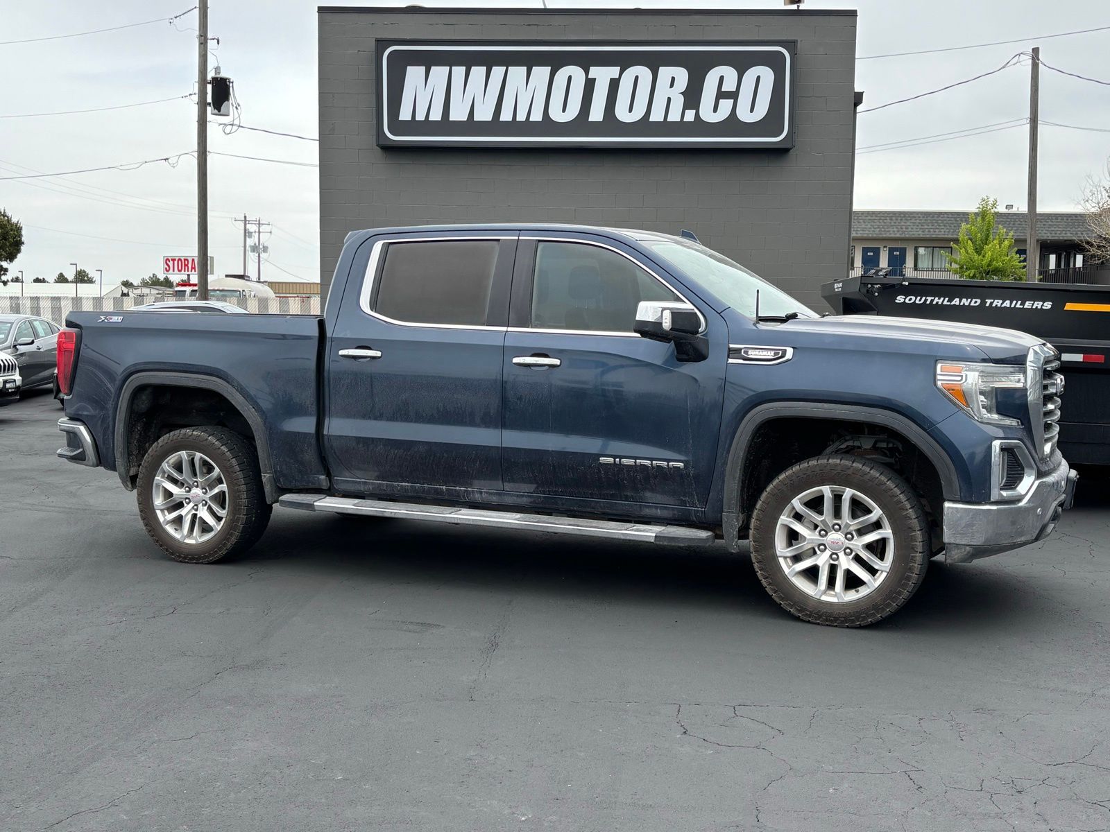 2020 GMC Sierra 4WD Crew Cab Short Box SLT's photo