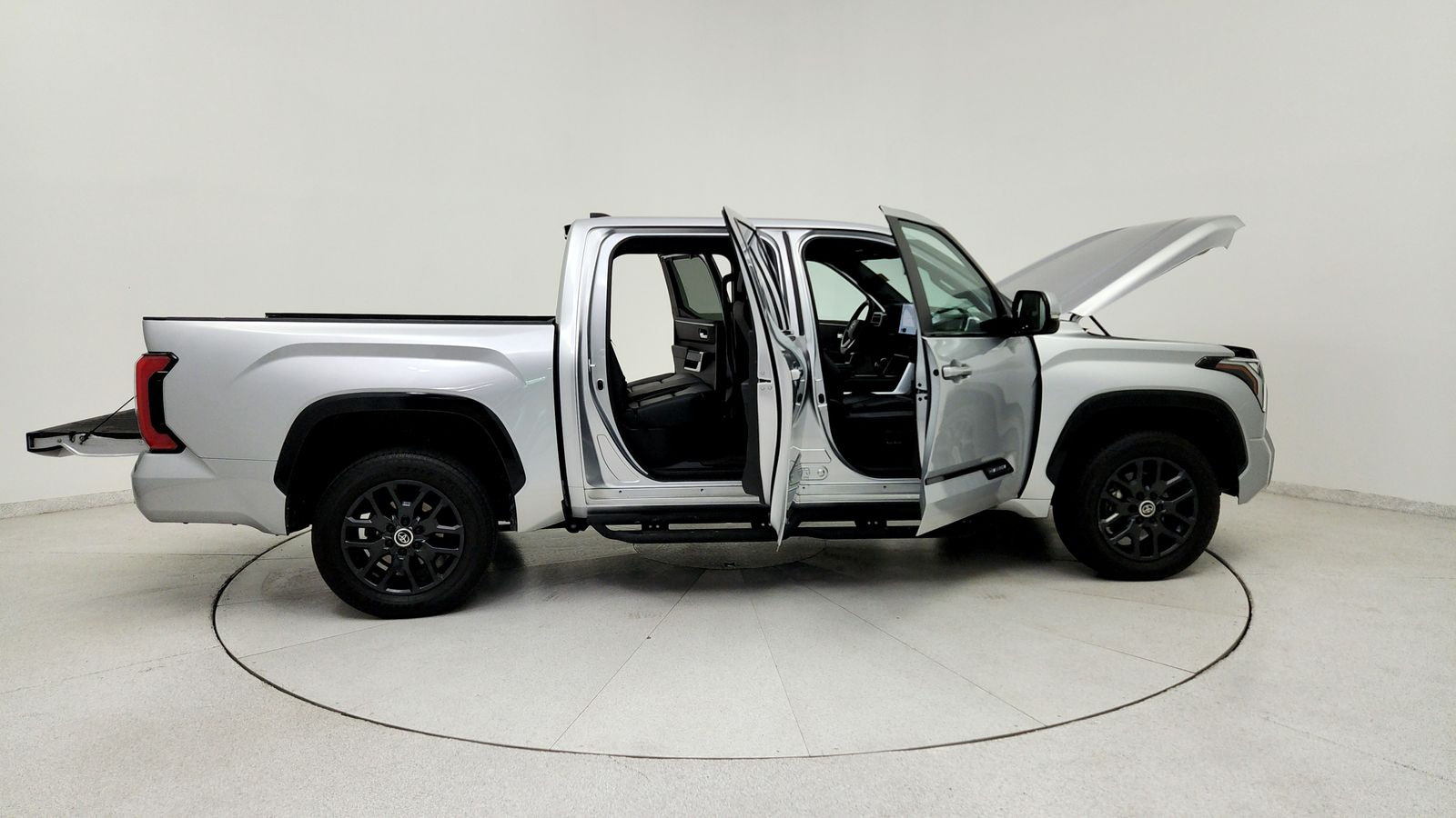 Used 2024 Silver Toyota Platinum image 14