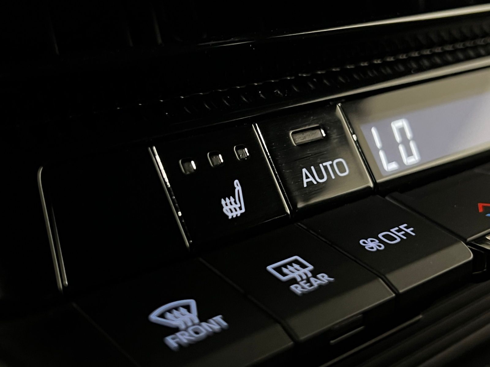 Thumbnail: 2025 Toyota Land Cruiser - 19