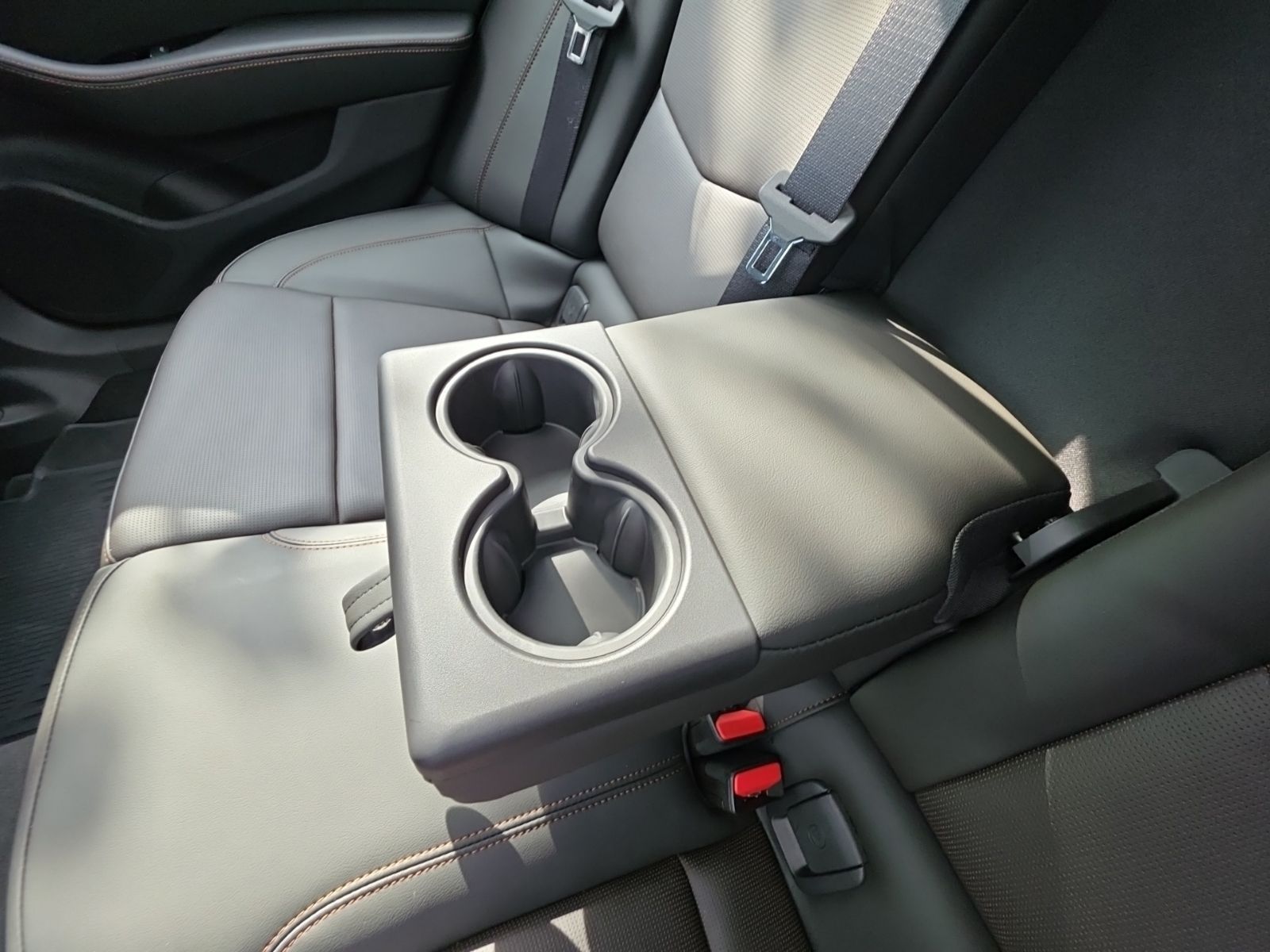 Used 2024 White Cadillac Sport image 19