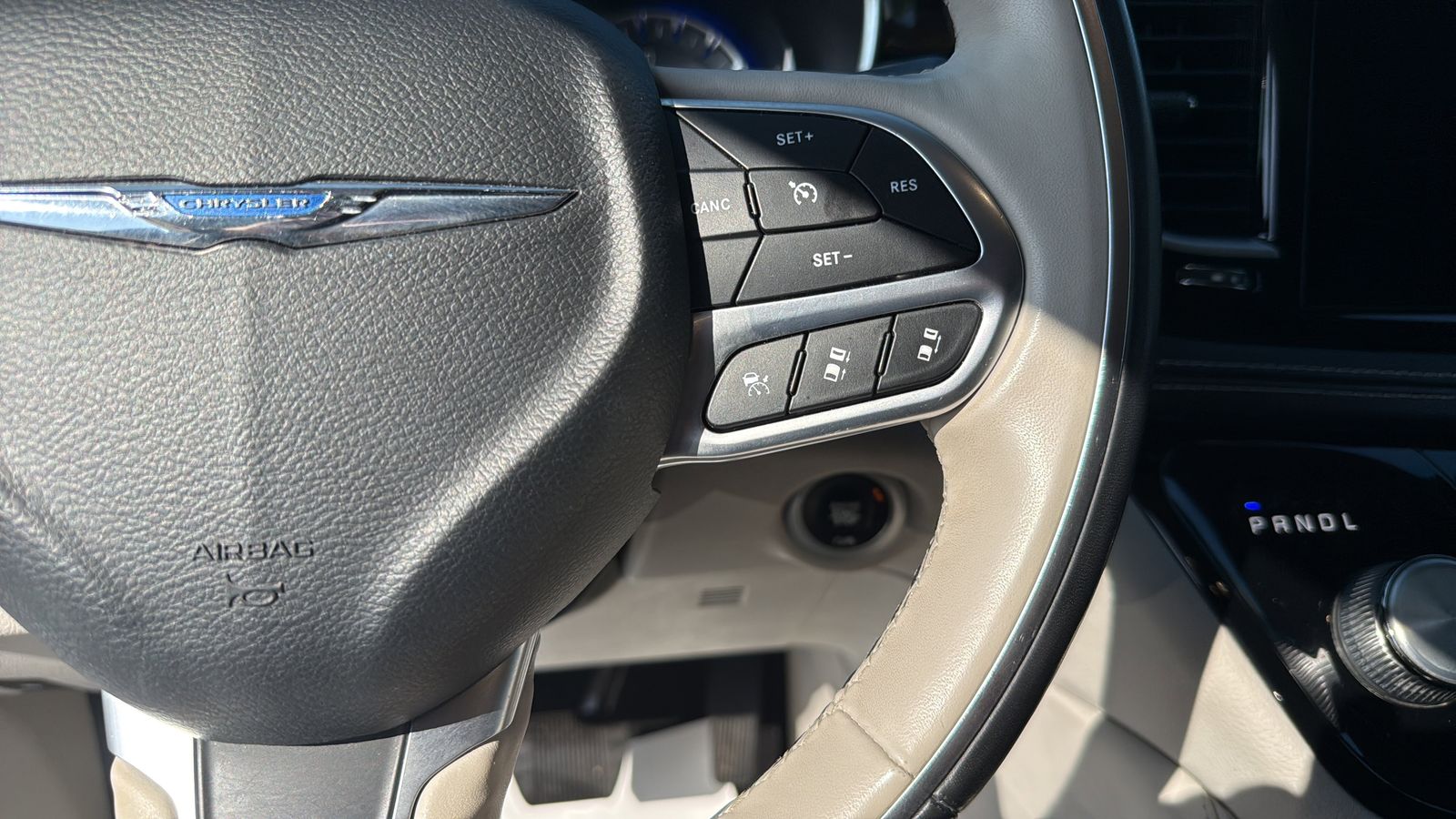 Used Car 2021 Chrysler Pacifica  Limited For Sale Under $30,000 In Austin, Texas