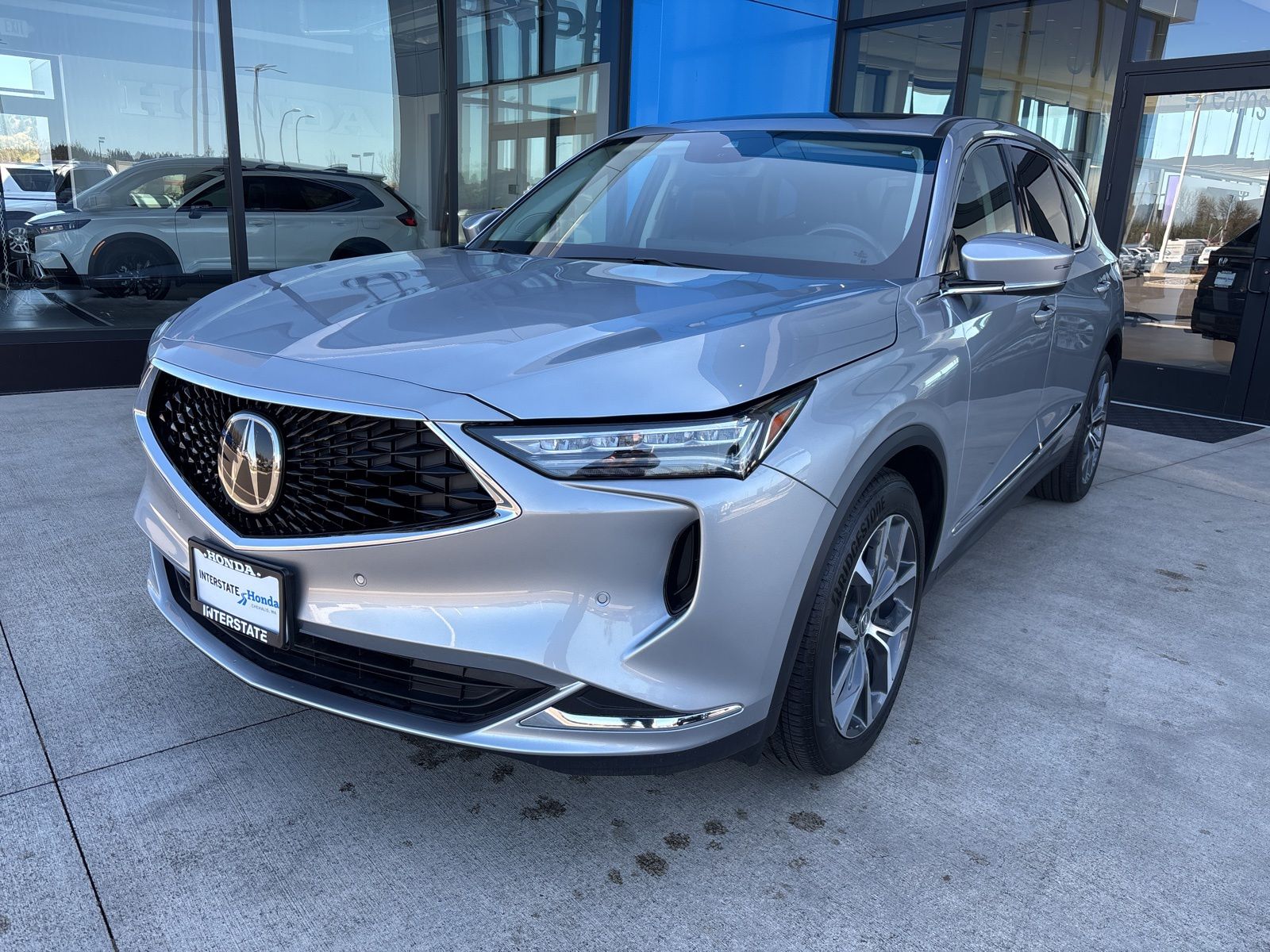 2023 Acura MDX FWD with Technology Package